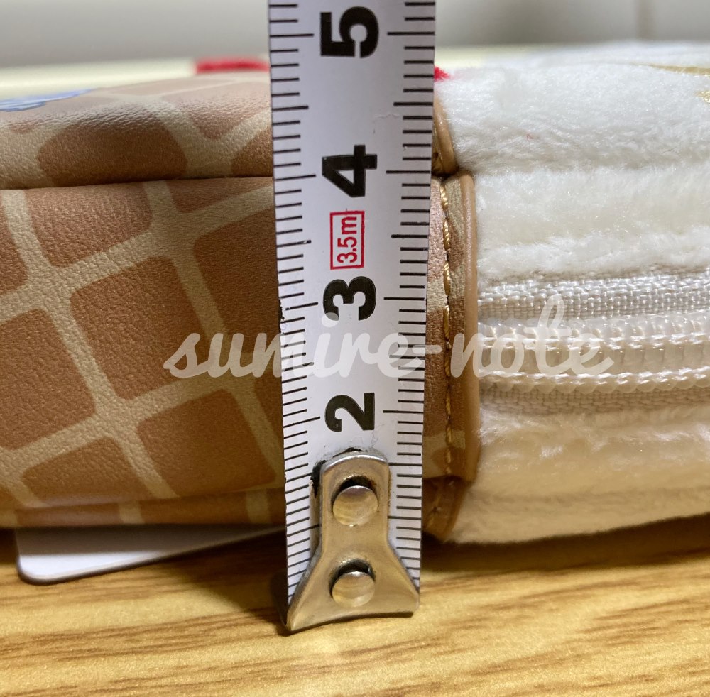 ノンノンのポーチの厚み