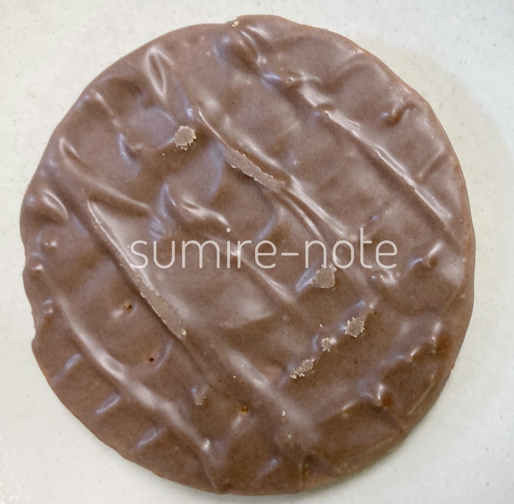 チョコか?ビスケットの裏面